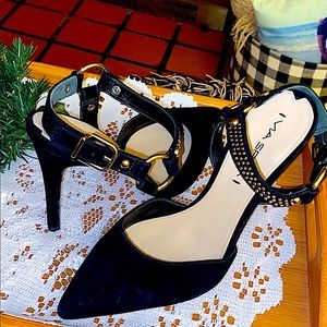 Black Suede Via Spiga Heels!